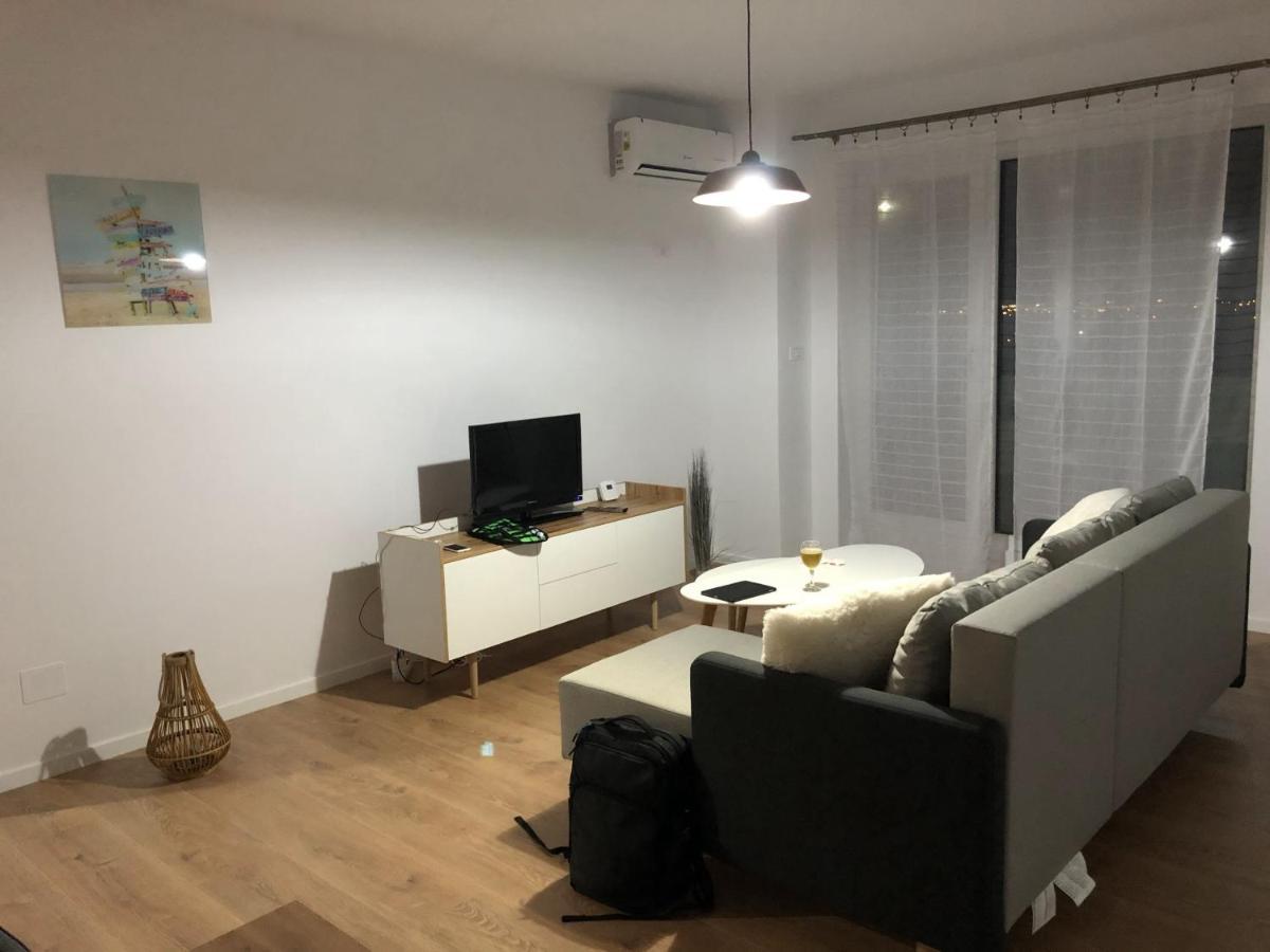 Chronos Apartment - Modern And Stylish 티미쇼아라 외부 사진