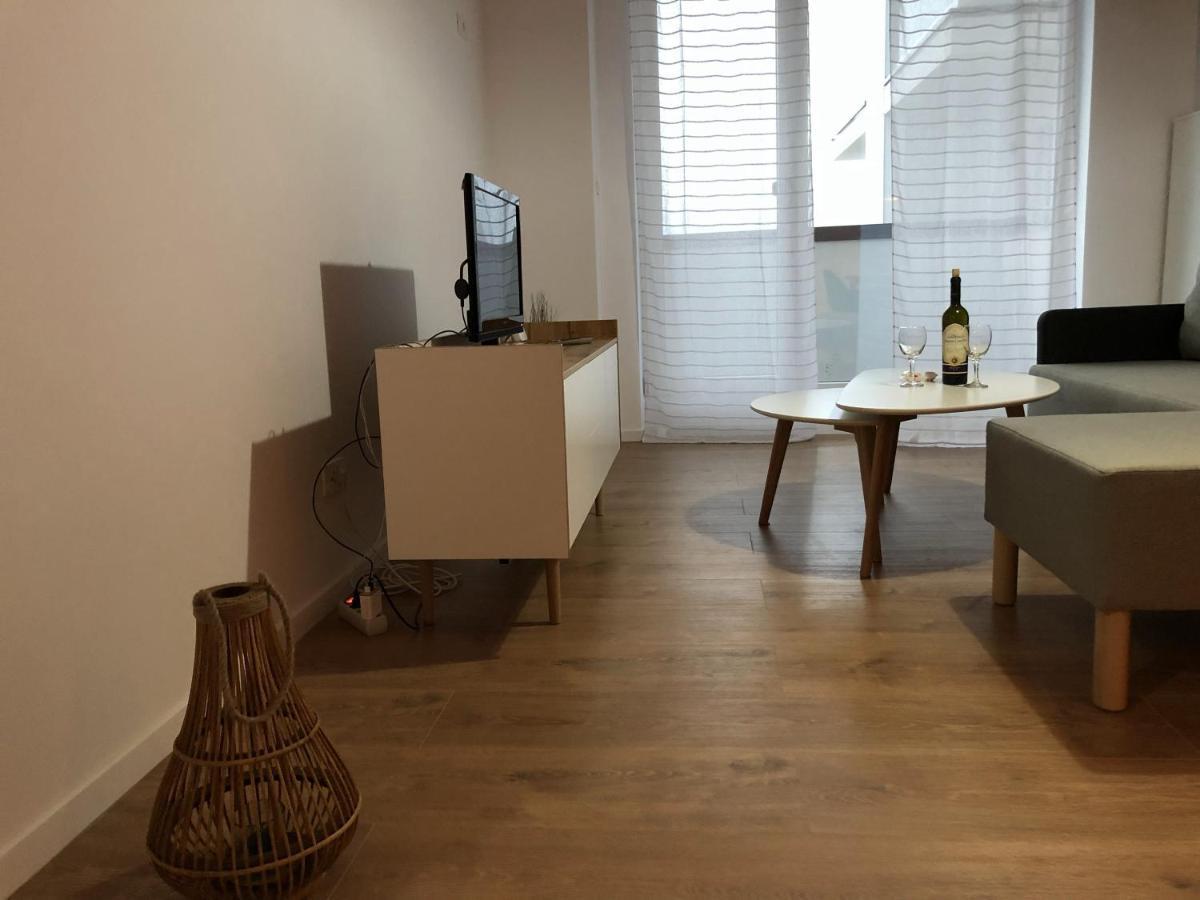 Chronos Apartment - Modern And Stylish 티미쇼아라 외부 사진